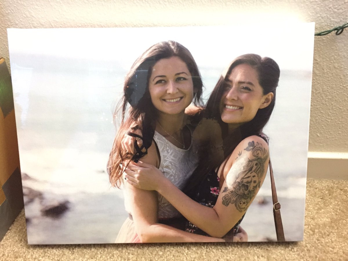 StepholaPurpura's tweet photo. Got this canvas of me and my best friend for Christmas! It's my favorite!! 💕💕 #bbffe love you @2MGoverCsquared https://t.co/cvzyqEzqTX