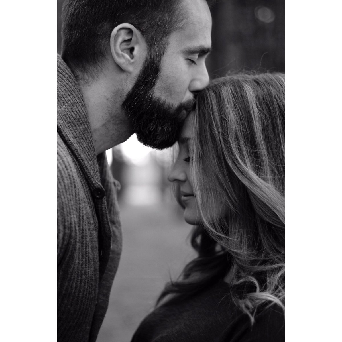 AlyssaFoushee's tweet photo. Forehead kisses >>> https://t.co/CvngXpTUsM