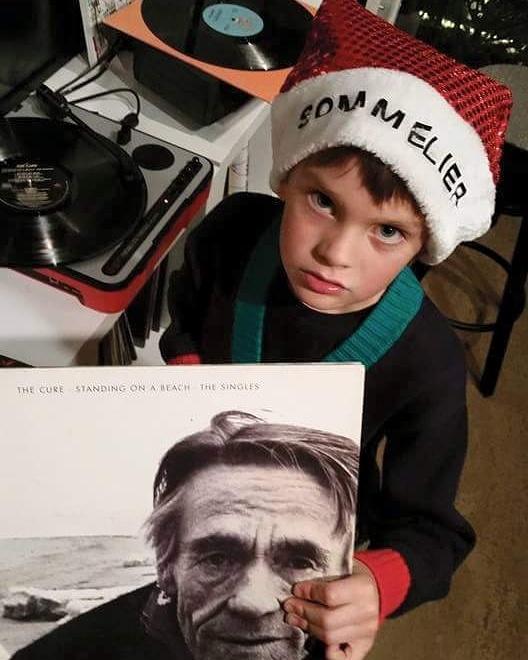 SawyerSommelier's tweet photo. From #MiniSomm #MusicalSanta #SawyerSomm #SonomaChat &amp; Sawyer fam: #HolidayCheers to our great @twitter friends! https://t.co/wztEoku3vr