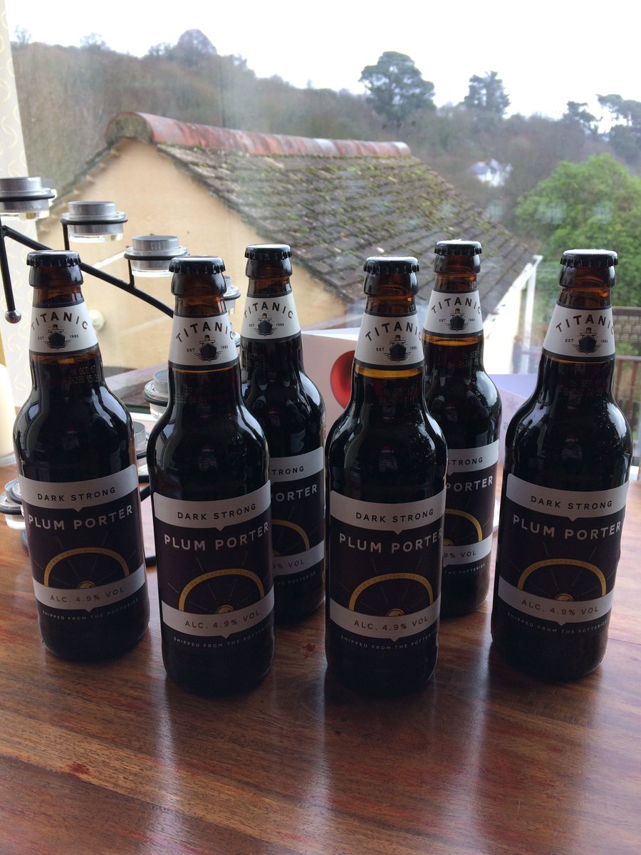 jeff88davis's tweet photo. @Titanic_Brewers had these waiting for me under the tree! https://t.co/AYdIBtffsq