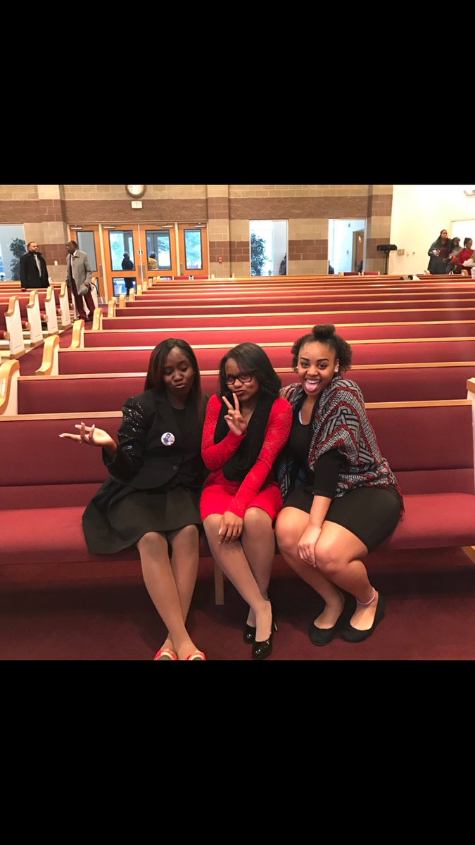 X_KayKenyae's tweet image. Merry Christmas From Us ❤ #FOE #RIPTRE