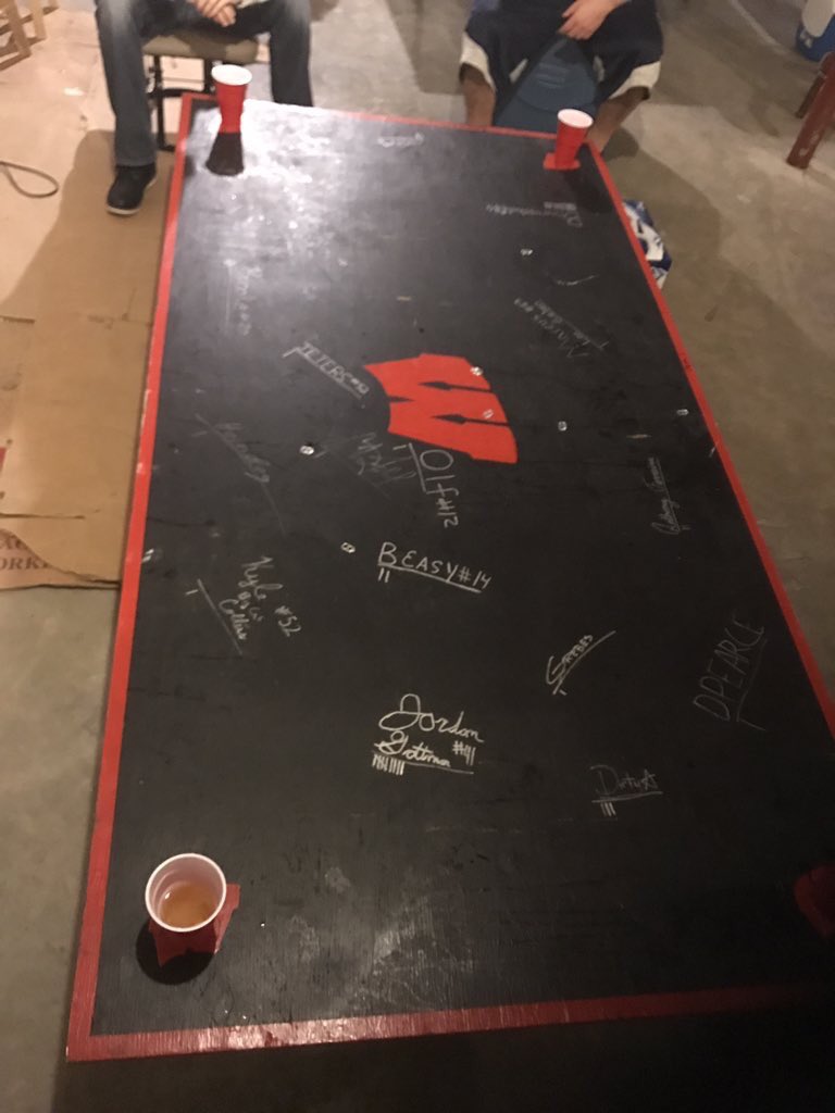 die4lyfe's tweet image. Merry Brewmas and I hope everyone has a great X-Mas and Happy New Year from my Beerdie family to yours 😁🎅🏼🎲🎉 @Sovsky28  #Beerdie