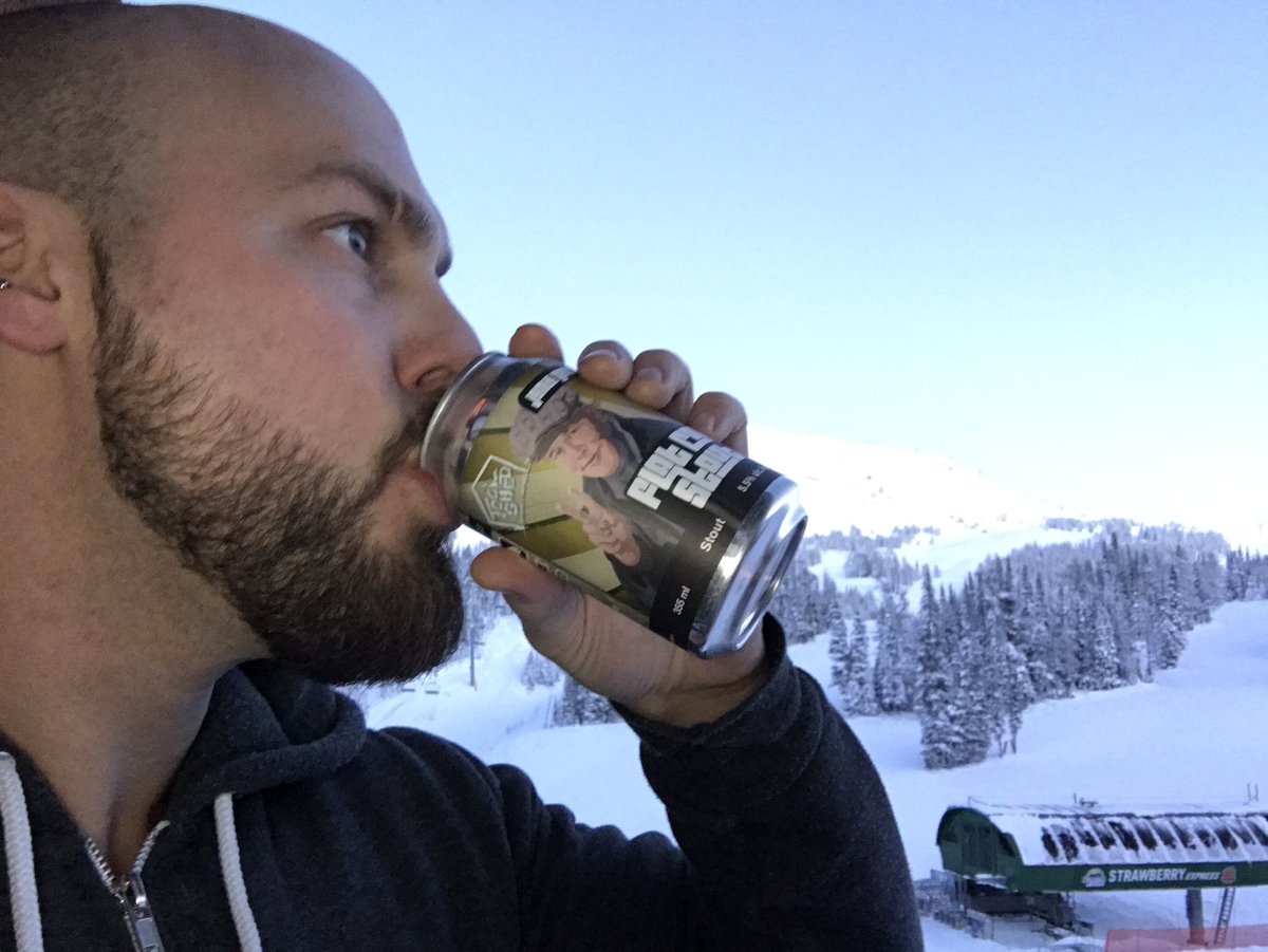 Not a bad back drop while crushing a #flatcap <a href="/ToolShedBeer/">Tool Shed Brewing Company</a>