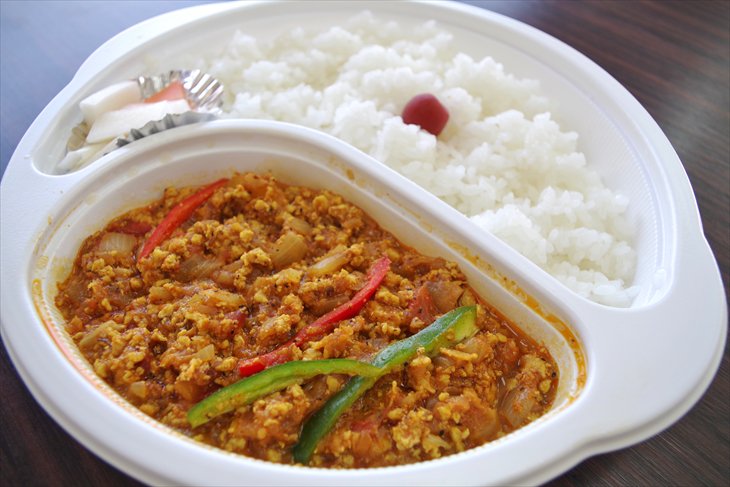 まいぷれ京都 下京区 東山区 カレー好きの間では既に評判のお店 一度食べると癖になる辛さ ランチタイム 並んででも食べたい絶品のキーマカレー スパイスチャンバー T Co Zgmtliu5wq スパイスチャンバー キーマカレー カレー屋 ランチ