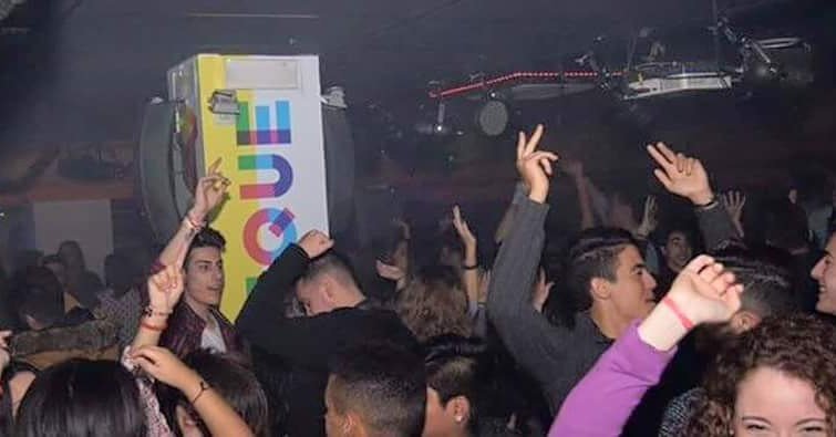 Se acerca la Nochevieja y vuelve el buen rollo Discoteque, pide tus entradas en Candela!! 😘