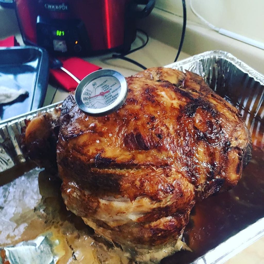 JoyTripProject's tweet photo. Sorry to my vegetarian friends. Tonight's feast features roast beast. #fittofeast https://t.co/DcxYiQ9S6b https://t.co/gdtF2PqY6V