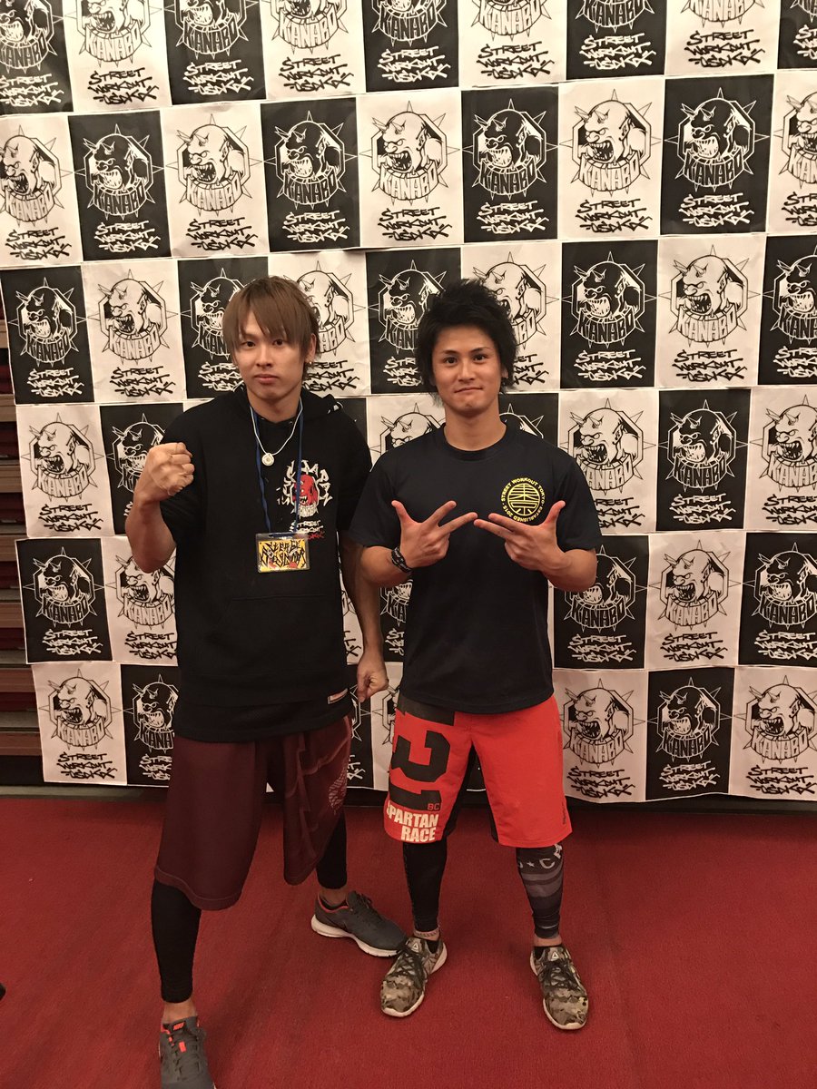 taaashi0620's tweet photo. 東京のコーチさんと^_^笑
今度東京に遊びに行かしてもらいます!
1月いけたらいいな‼︎
#ストリートワークアウト東京
#streetworkout #streetworkoutosaka
#SWCJAPAN https://t.co/JhxvVj2IhY