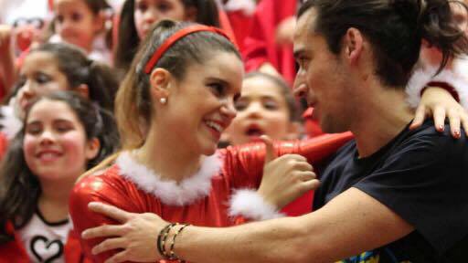 Go and hug your family, hug your friends, hug your students and tell them how much you love them. Have a beautiful #christmas2016 #Zumba 🎅