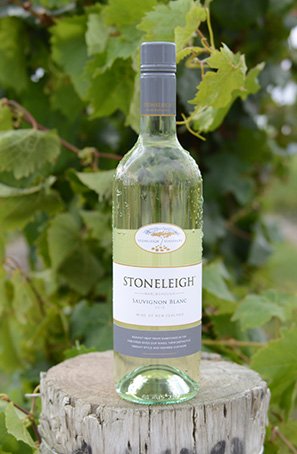 Some <a href="/StoneleighWine/">StoneleighWine</a> graced the table on #Christmas day. I've converted a few more folk to the cause! #food #taste #gourmet #eatdrinkbemerry