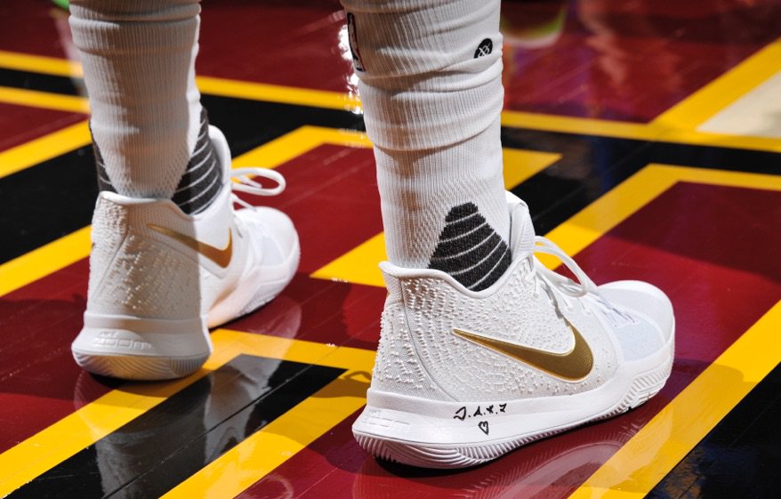 NBA's tweet photo. LeBron &amp; Kyrie's newest #NBAKicks make their on-court debut! #NBAXmas @footlocker 🎄🏀💥 https://t.co/va5bJrGKEh