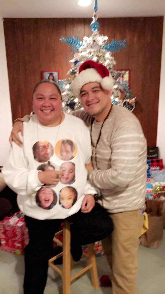 28point5's tweet image. Merry Christmas! #mybrotherandi #missinge.