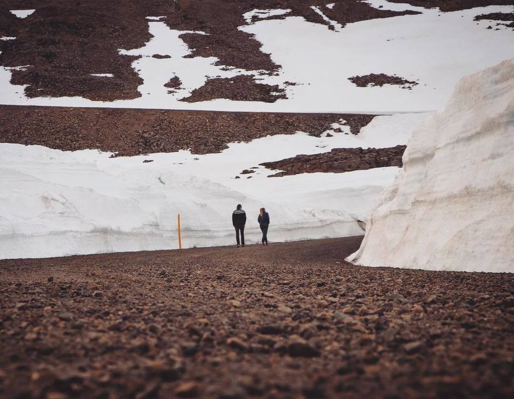 Take a Walk on the Wild Site🤘 doo doo doo doo .
.
.
.
.
.
.
#wheniniceland #whyiceland #wo… ift.tt/2hpcO4q