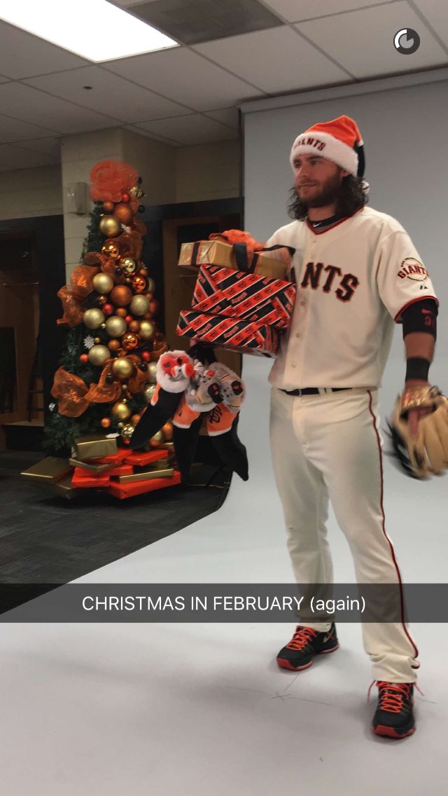 SFGsnaps's tweet photo. Hope all baseball and @SFGiants fans have a #MerryChristmas and can't wait for Feb!
- β€ #SFGsnaps ππ https://t.co/X8pcHSWK1N