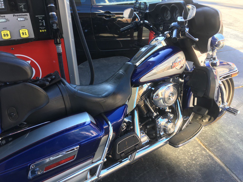 EdInspector's tweet photo. Christmas ride https://t.co/sBk9O2BcGT