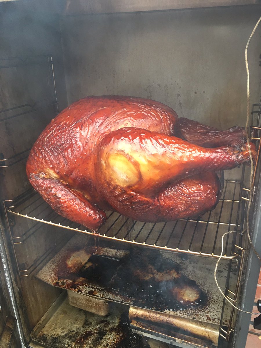 CoachHuggs's tweet photo. Hey @FrankMartin_SC it's almost done and I didn't use a pan like @TeamCoachBuzz did the other day!!! https://t.co/mwgO3MI2iV