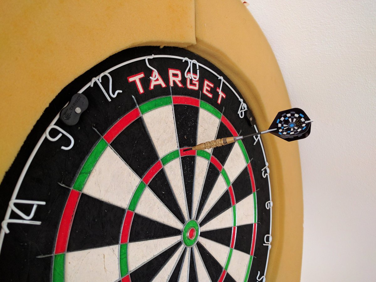 MTR972's tweet photo. These new flights seem to work really well! #livestatisticsdarts #dartswm #firstdart #lsd https://t.co/qoCDVfcIWT