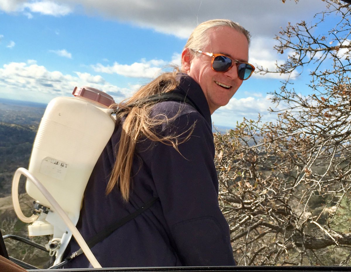 JennCabe's tweet photo. Who ya gonna call? #WeedBusters #ChoresForDad @guthlife is a good son. #Coarsegold #California #ghostbusters https://t.co/Ny8VOqiWyJ