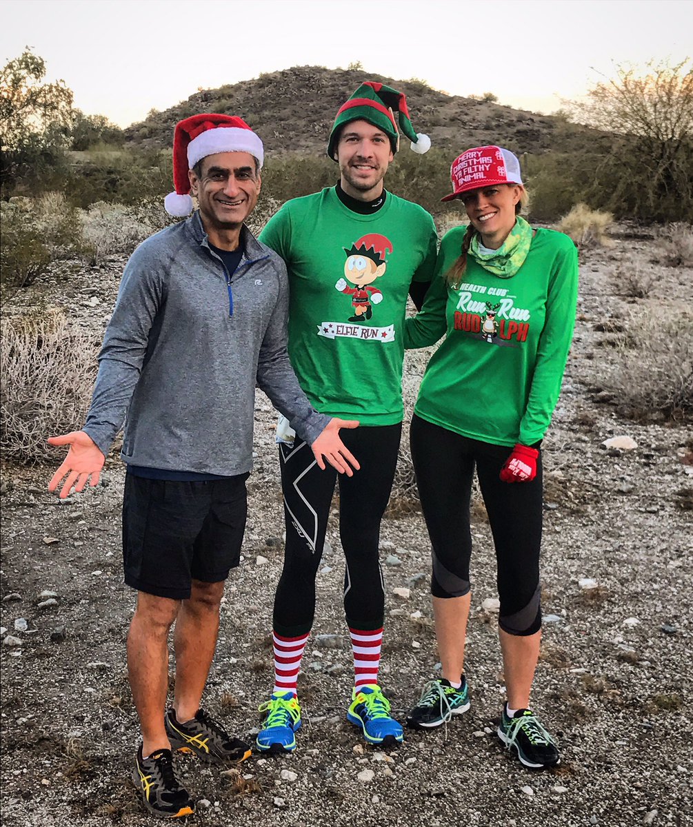runblogaz's tweet photo. Turned our @ElfieRun Virtual 10k into a Half Marathon this morning. Best way to start #Christmas day! #ElfieRun @FitFam_com #runchat https://t.co/VDYNUXLs1W
