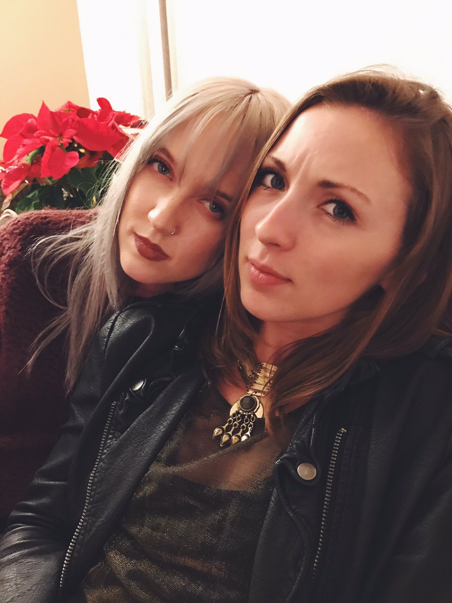 tayyyschroeder's tweet photo. I love the holidays but I love my family more https://t.co/XbidnOLYjJ
