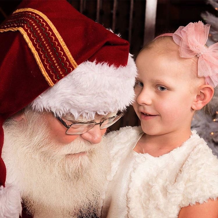 DMUAkron's tweet photo. Merry Christmas from DMUA! Kylie got the best early Christmas present - she's cancer free! #ChooseMiracles ❤️💚 https://t.co/oEgy4jgvTM