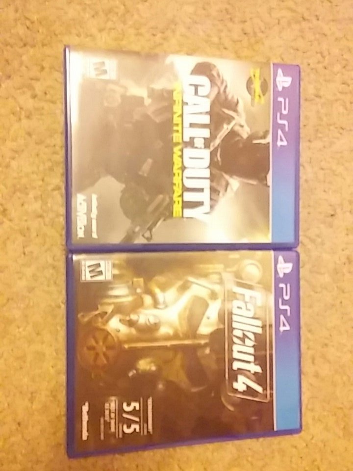 RealJacobRay316's tweet image. Out of the two what is your favorite game. Or tell me your favorite game of all time.