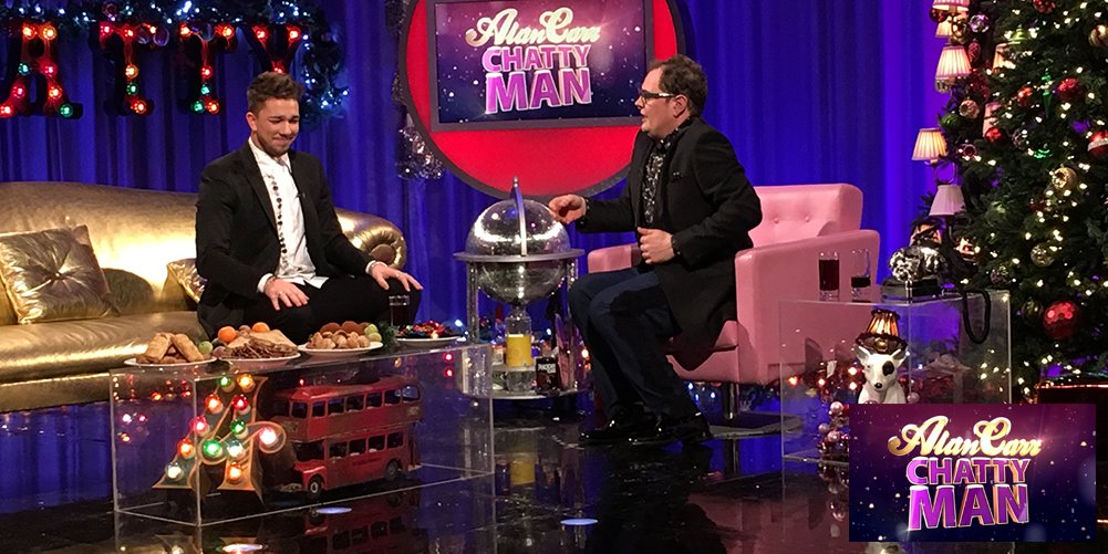 chattyman's tweet photo. There's no hiding from the #chattyman globe @MattTerry93 😖😂 Sam x https://t.co/Rg6vKnH4IU