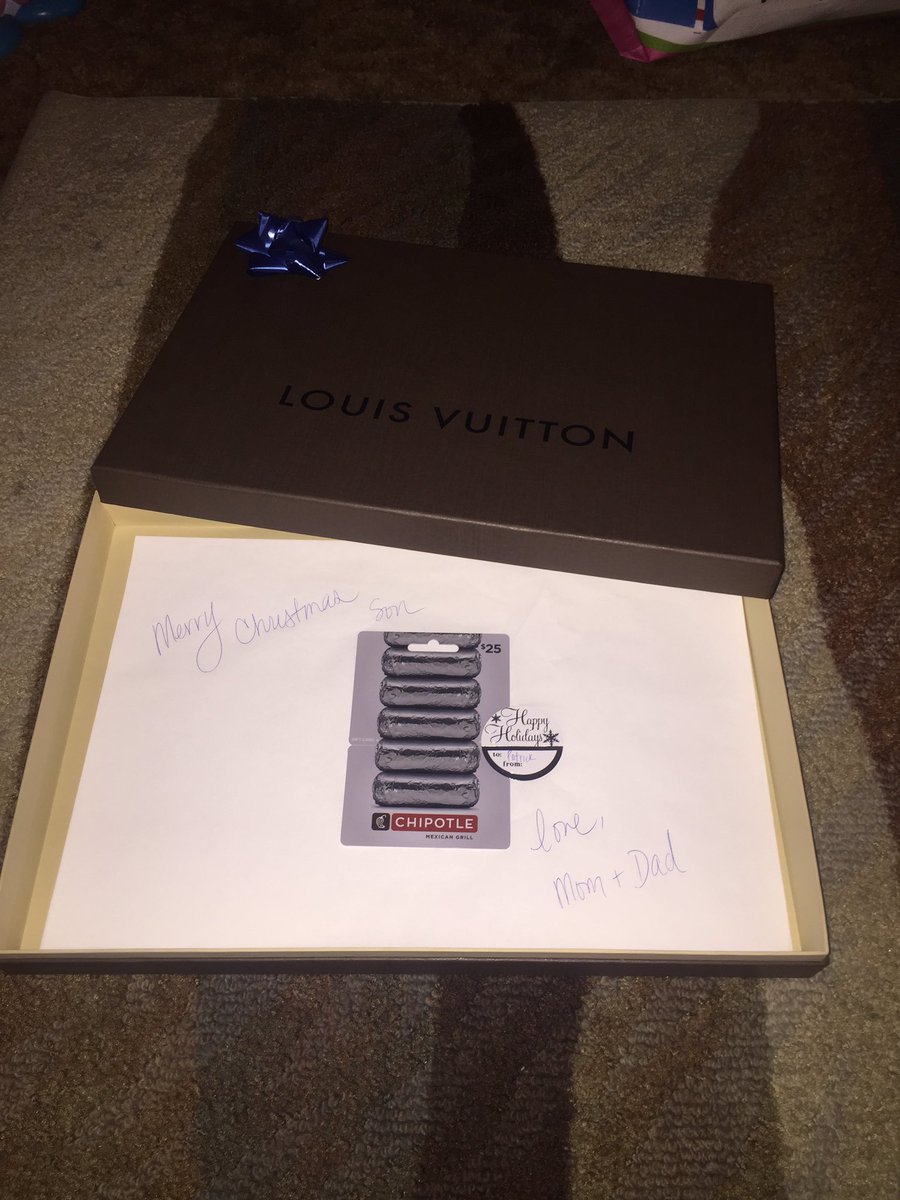 Suhlow's tweet image. MY PARENTS DID ME DIRTY😂😤