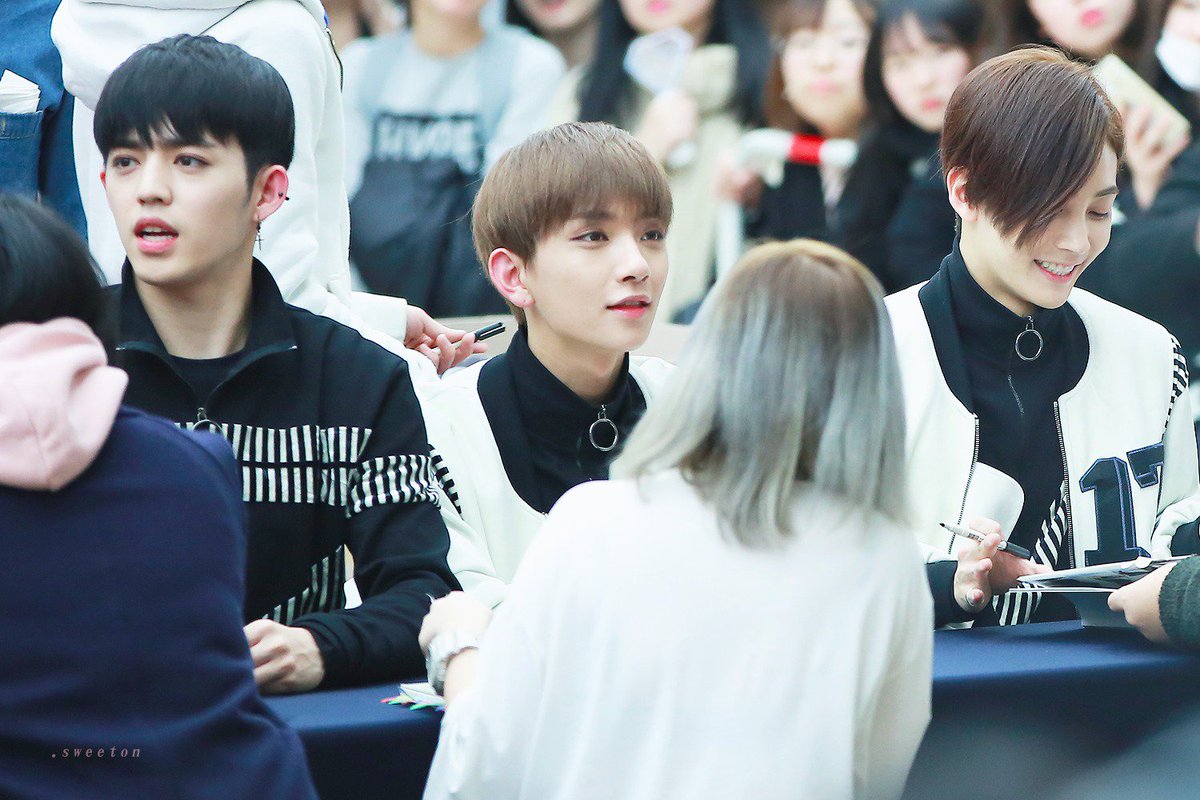 Sweet_On_95's tweet photo. @pledis_17 
#세븐틴 #조슈아 #SEVENTEEN #JOSHUA #BoomBoom #붐붐 https://t.co/nKHmaamHhB