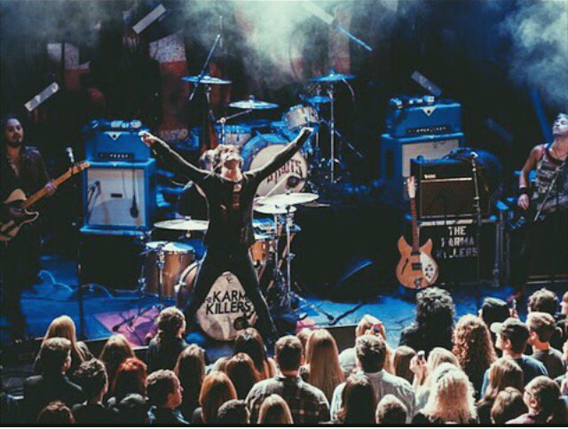 merry christmas to all, and to all....

see u in 2017 xxxo

#TheKarmaKillers
#2017