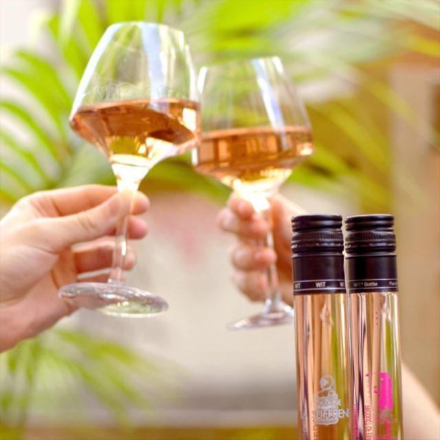 wineopolis's tweet image. A Keurig for wine?!?! And what problem are they trying to solve? #wine #winelover #winebusiness businessinsider.com/keurig-for-win…