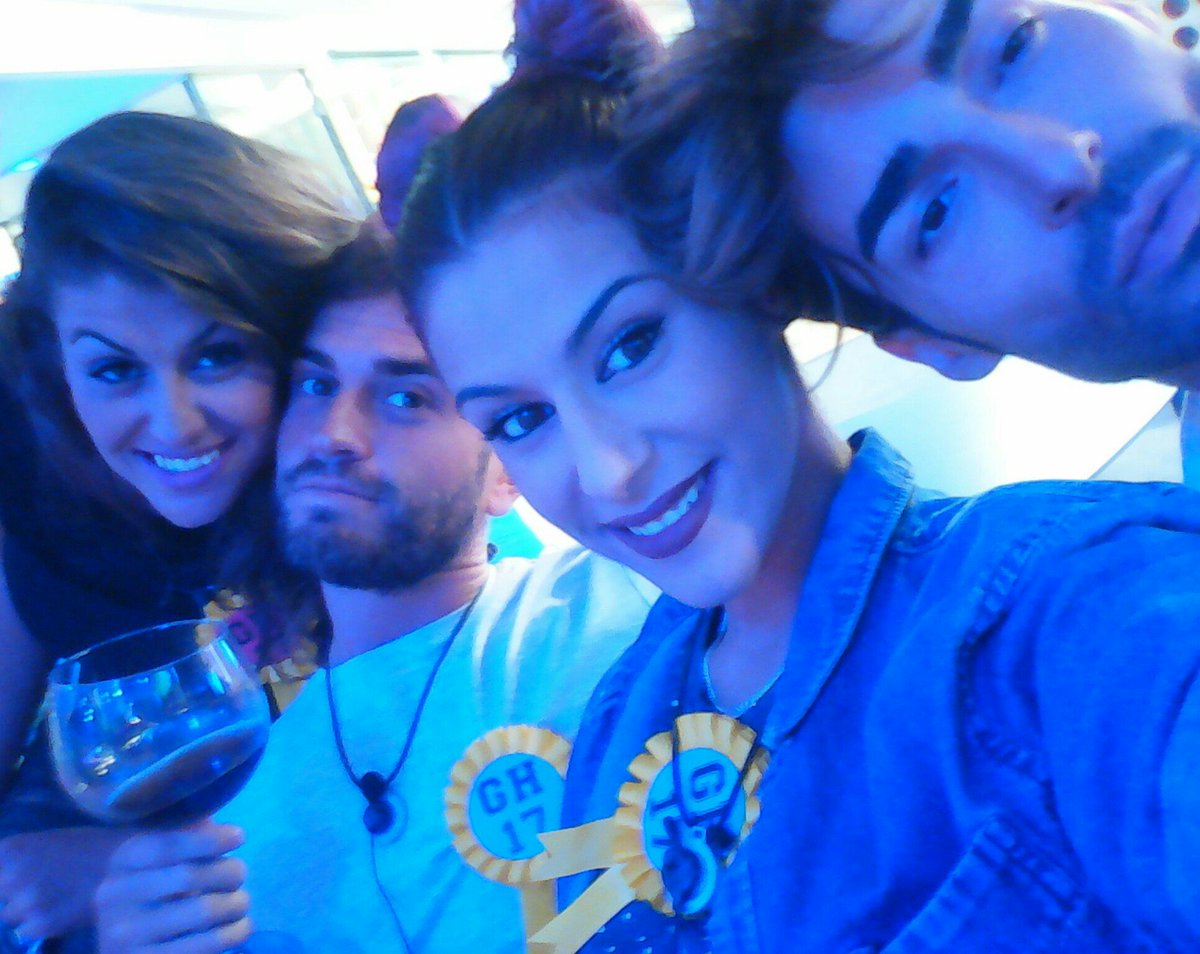 HugooGh15_CF's tweet photo. Hoy se acaba GH17, yo me quedo con vosotros, gracias por todos los momentos que nos habéis dado.
Pura esencia de GH😏
GRACIAS L💙 https://t.co/7s4f0lWRjG