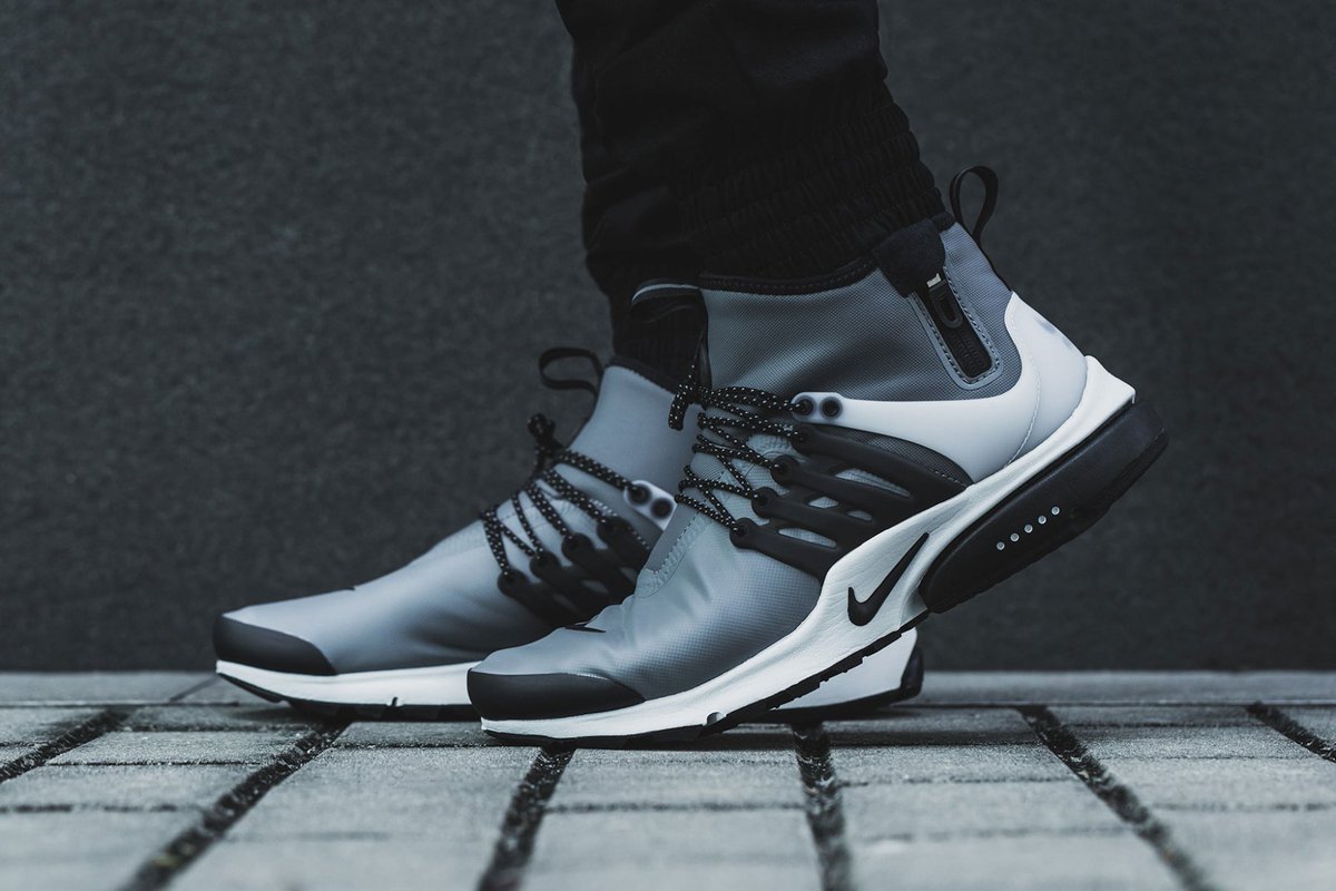 KicksDealsCA's tweet photo. Quote RT with your size + #KDChristmas for a chance to win a pair of Nike Presto Mid Utility in your size. https://t.co/jJoFXGu6Lf