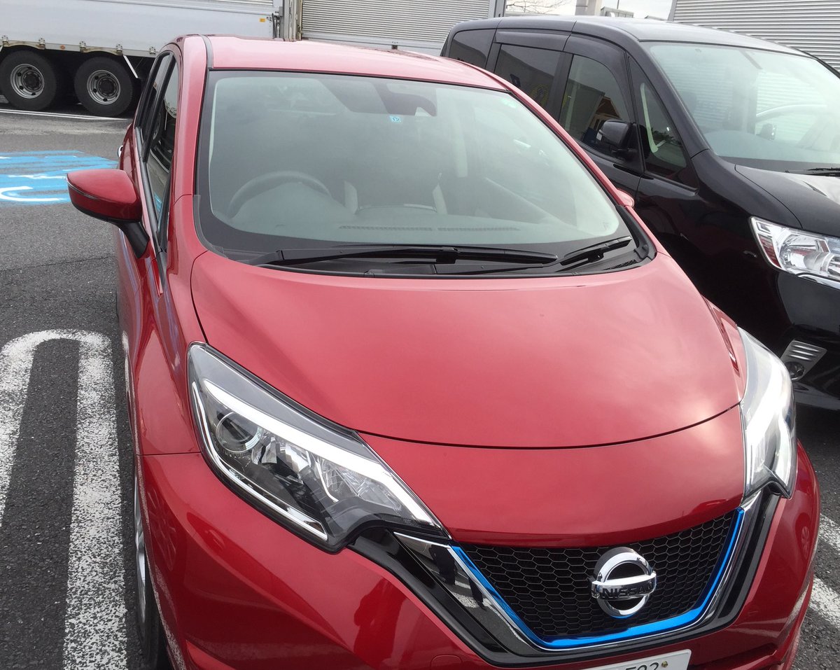 むらよしたかのり 今日の午後は宇都宮出張なのですが 日産ノートのシリーズハイブリッド車 をレンタカーで試しています 小海線の こうみ と同様のハイブリッドシステムで 走行は完全にモーターです やっぱり トヨタ系のハイブリッドよりも エンジン