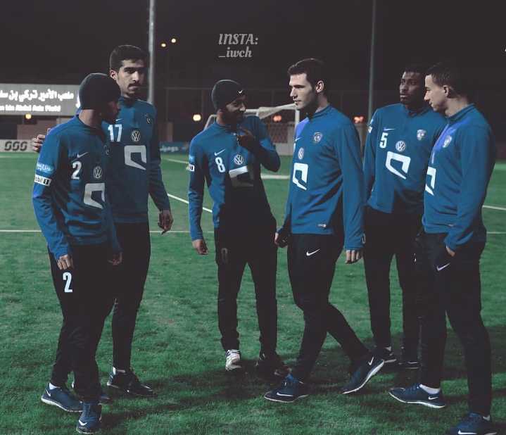 ⁧#صباحات_الهلال⁩  لأن الفرح لايليق إلا بهم ؛ أجعلة يوم فرح لكل متيم بالكيآن الأزرق💙.