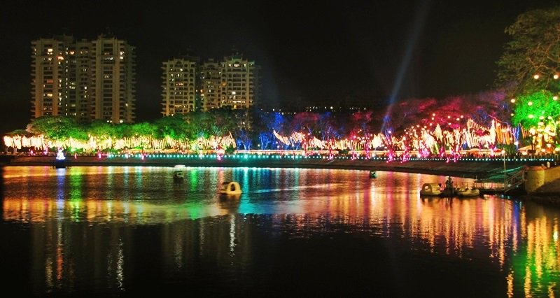 kartiksaysnow's tweet photo. @RaunakGroup "Upvan Lake Festival", Thane West,is a sight to behold,It's full of Raunak.A must visit ,&amp; a pride of Thane, #RaunakOfThane https://t.co/0YgWV2hCol