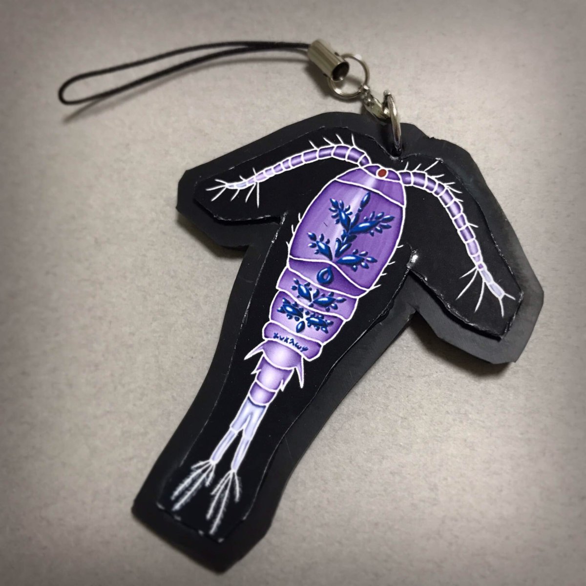 サカユリヤはミジンコストラップを作る人 در توییتر Cyclopoida ケンミジンコ目 の名前の由来は ギリシャ神話に登場すら一つ目の巨人サイクロプスです ラバストでも表現しましたが 赤い部分 ケンミジンコは一つ目なのです 2枚目はサカユリヤの中の人撮影 C91