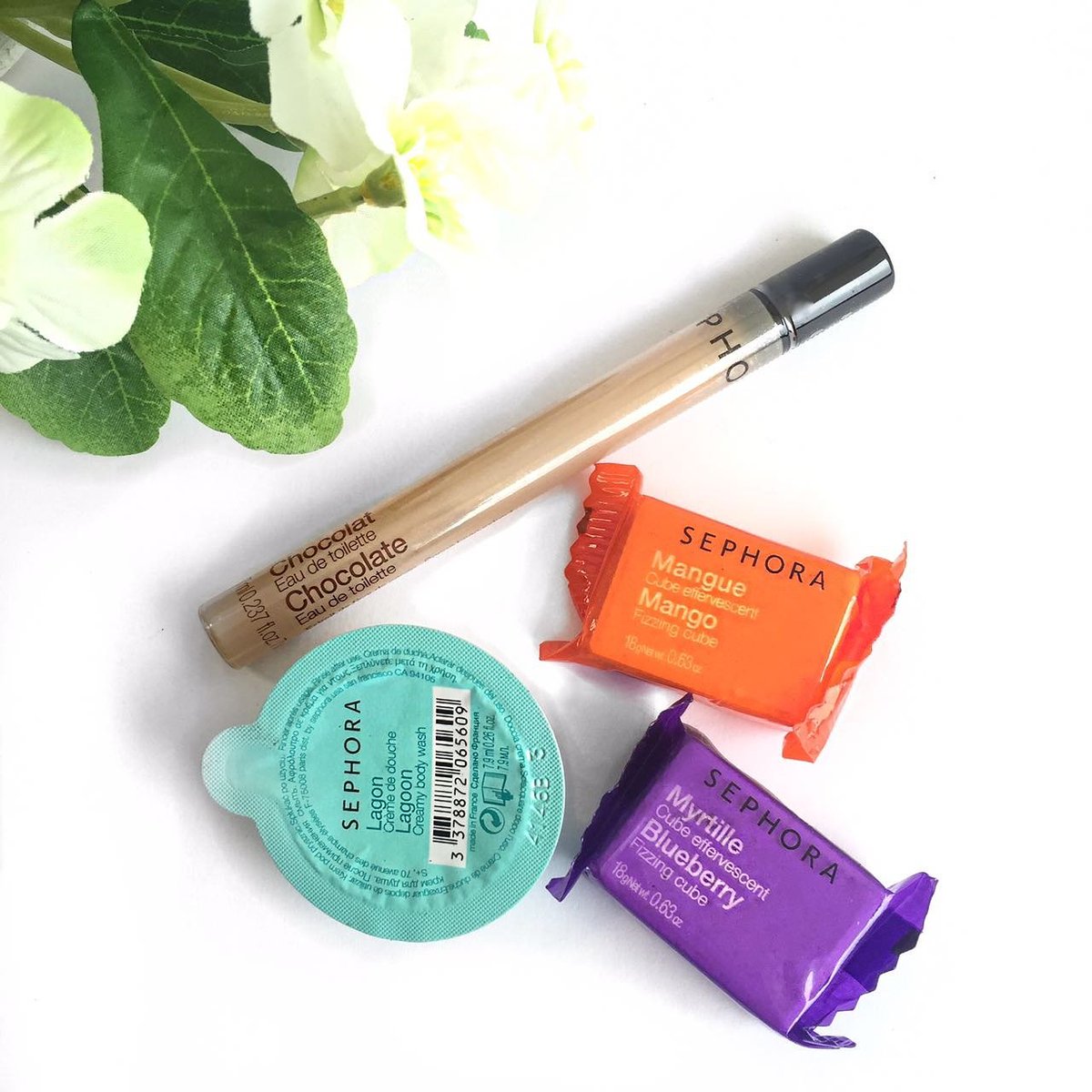 Be sure to packed a travel size bath collection from Sephora for your holiday tips! #WonderGifts