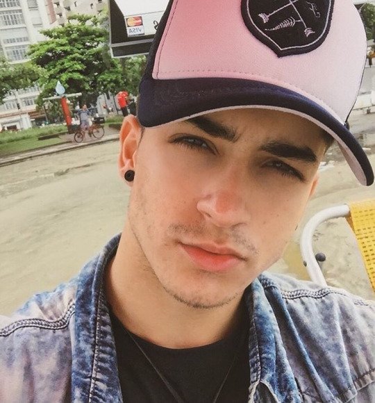 Put4riaSincera's tweet photo. papai noel, não ganhei nada de natal mas estou dando sdv a todos sz 

#MafiaSdvEuGanheiDeNatal https://t.co/ScKouLfX2S