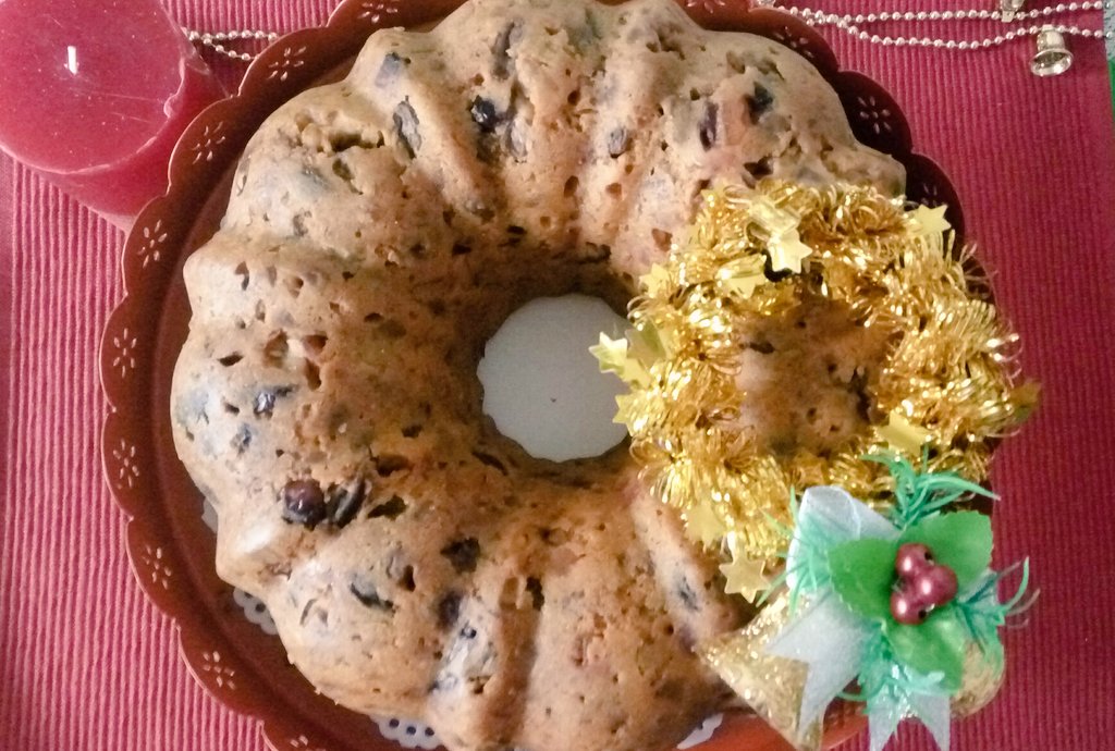 sweet_stack's tweet photo. #TheSweetStack wishes you &amp; your loved ones a Merry Christmas ! 

 #christmascake #festiveseason #feelingveryblessed https://t.co/RydkzAX0BO
