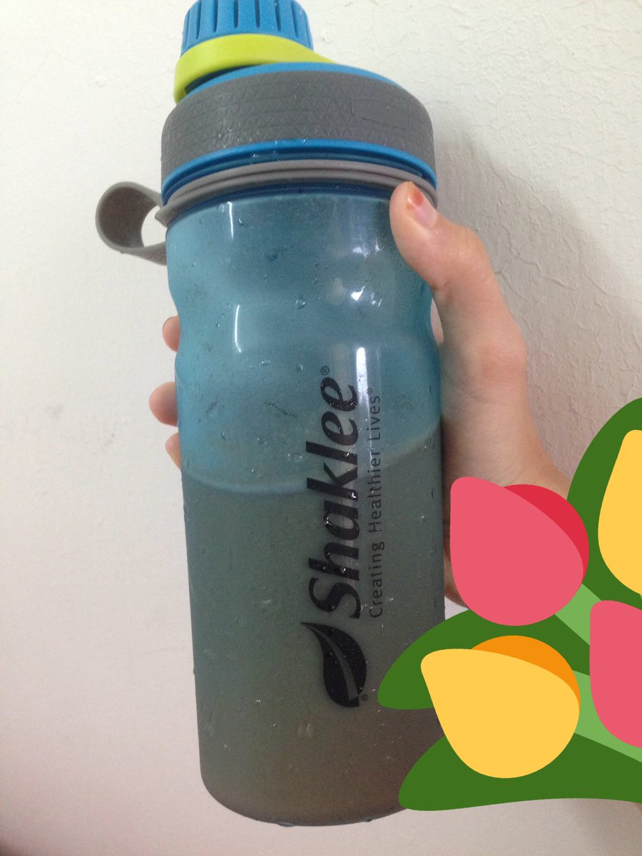 ijjahzaki's tweet photo. Ni lah benefit bila duduk ngn agent shaklee.. boleh ja nak minum esp bila2 pon..
#supportmember
#chaiyokpah
#agentshaklee
#terusmaju https://t.co/ZFKPyB1Hsk