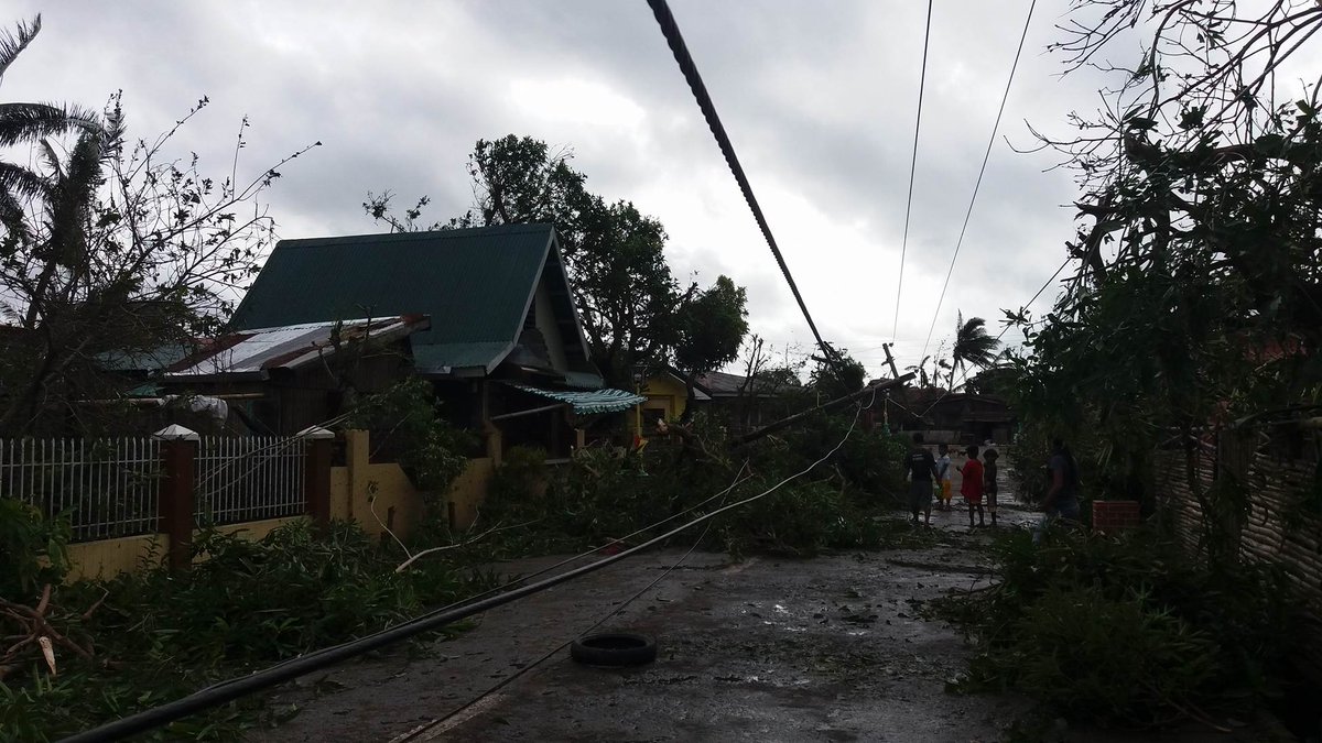 RadyoLaVerdad's tweet photo. LOOK: Mga pinsalang iniwan ng bagyong Nina sa Catanduanes | via UNTV News Catanduanes https://t.co/cpY4PGioAl