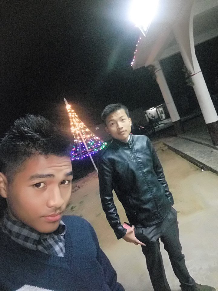 RuataLr7's tweet photo. merry christmas all of u https://t.co/72ueGsy2w4