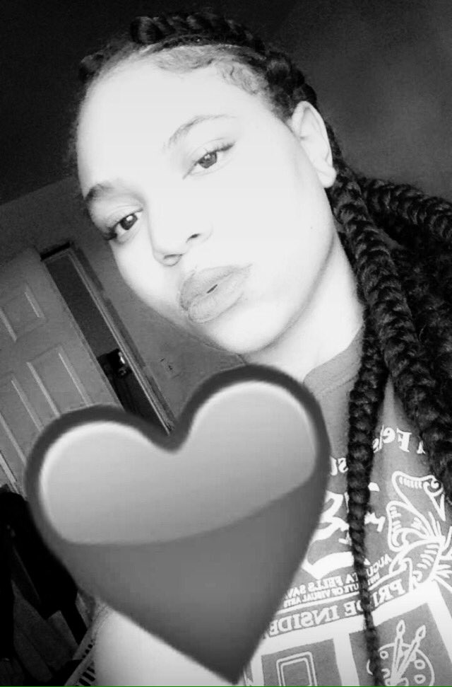 BossBit61685263's tweet image. Still Up😭😭😭💙