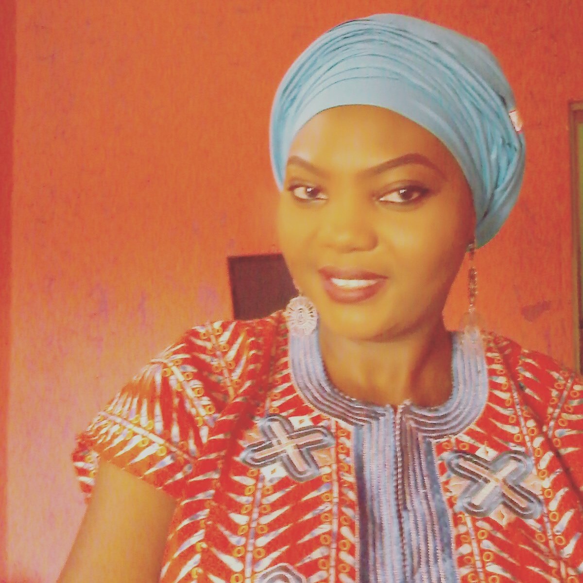OjulogeArts's tweet photo. Dnt let d pain of d past hold u down.It May NEVER go away,U just have to live with it & move on #achieve #success #YEASAP #singleparentsng https://t.co/uKYUJFVkjM