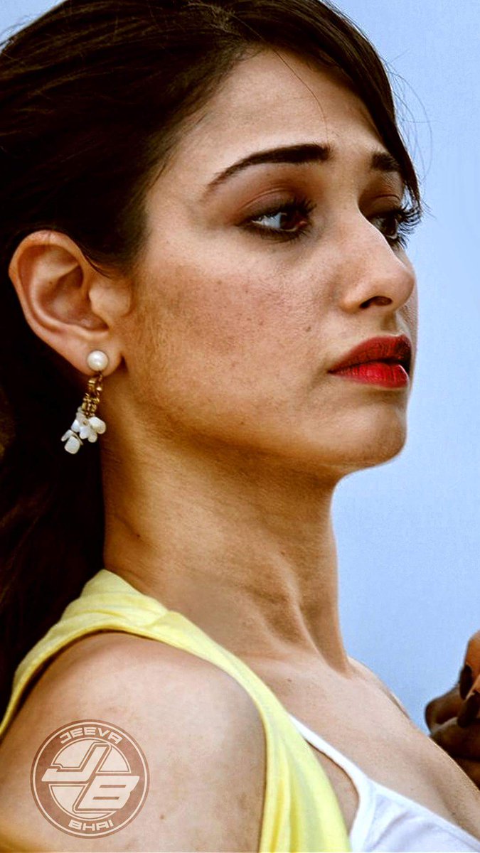 tamannaahrocks's tweet photo. Mind-blowing โค @tamannaahspeaks
#JBedit https://t.co/RVP8fYeFwI