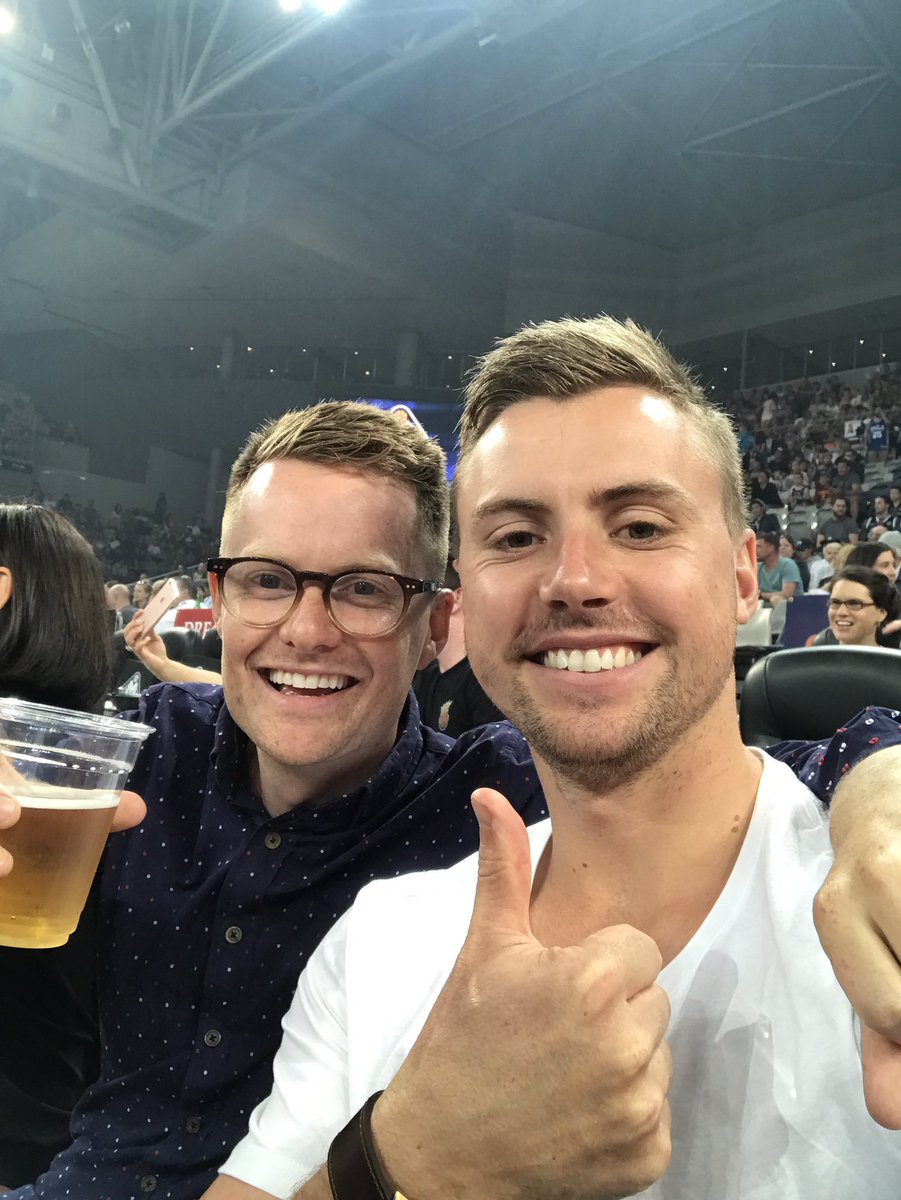 Timothy_Beasley's tweet photo. C'mon Melbourne #WeAreMelbourne #melbourneutd https://t.co/xBLxMVI39I