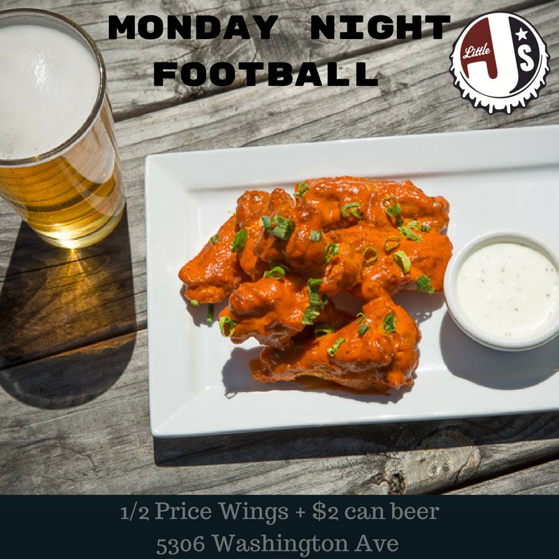 LittleJsBar's tweet photo. @dallascowboys BEAT the @Lions #tonight in #MondayNightFootball!
1'/2 price wings + $2 can beer! Open at 3
https://t.co/ugirar6e79 https://t.co/A2Th5vcYjL