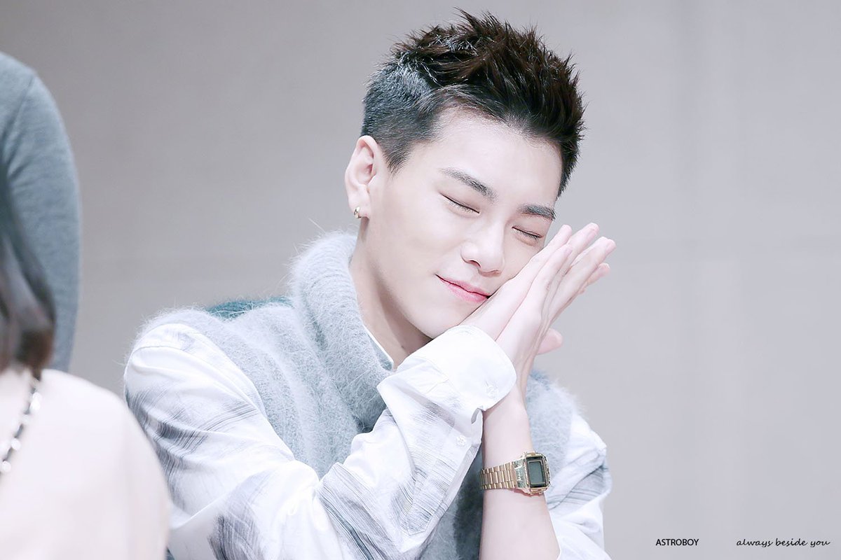 AstroBoy_0523's tweet photo. 넌 여전히 잘생겼고 여전히 피부가 좋구나,, /오열/ #toppdogg #탑독 #상균 #아톰 #atom @ToppDoggHouse @ToppDogg_KR https://t.co/8WQJjdk6lF