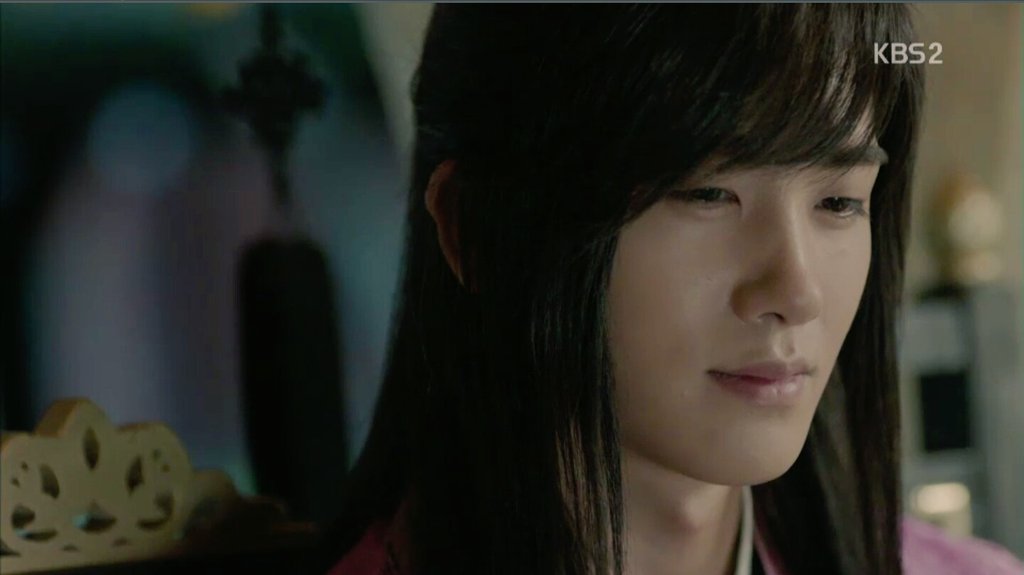 Chaohm_sik's tweet photo. Cap Ep.3 รักยิ้มอ่อนนี้!!! กรี๊ส..........วนไปข่ะ 😍😍😍😍 #เพฮา #Hwarang #박형식 #형식 #화랑 #삼맥종 #Hyungsik #Samekjong #ฮวารัง #ซัมเมกจง https://t.co/ZoyhHWBbmC