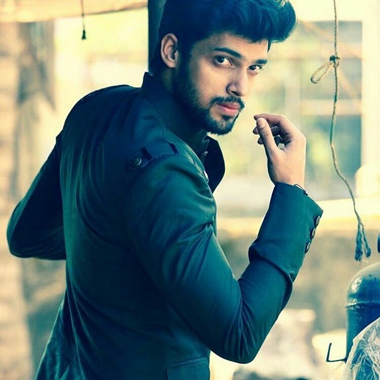 parthsamthaan08's tweet photo. IG post ♥❤💘
#Droolingoverload
@LaghateParth https://t.co/WZmR1sOFFA